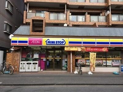 ミニストップ川崎大師前店：374m