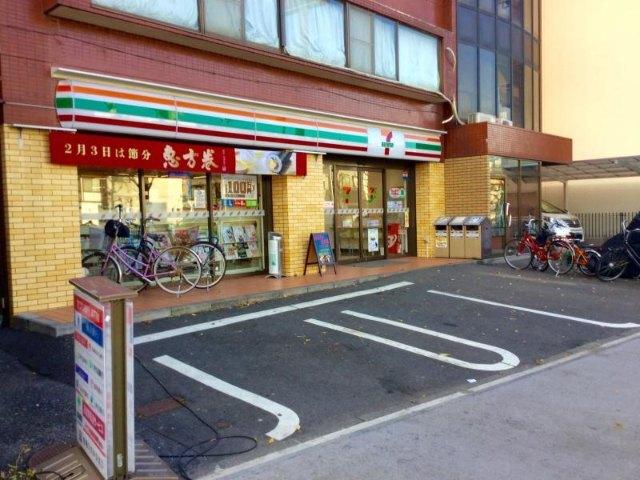 セブンイレブン川崎市電通り店：392m