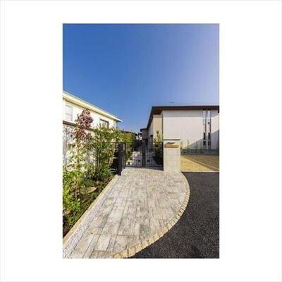 ＲＥＳＩＤＥＮＣＥ　ＫＯＮＯＨＡ（102） エントランス