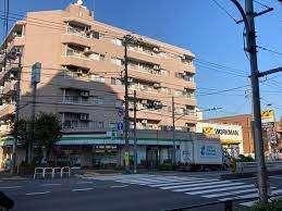 ファミリーマート大森北店：372m