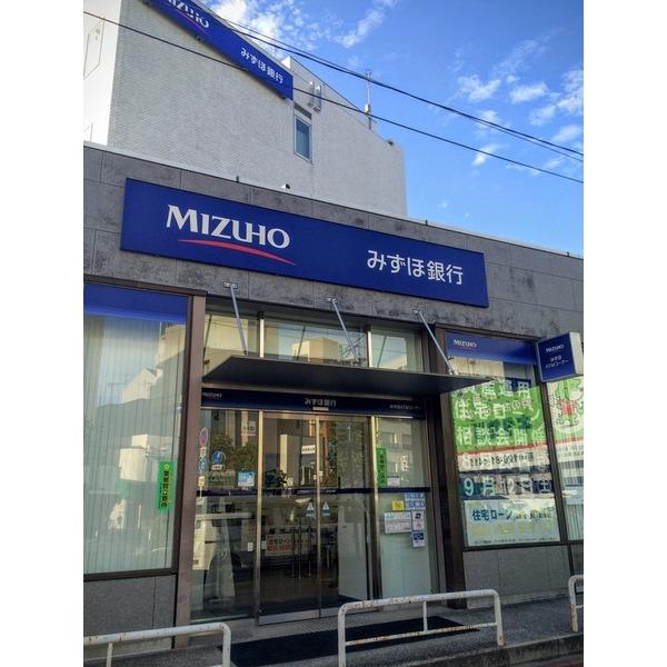銀行