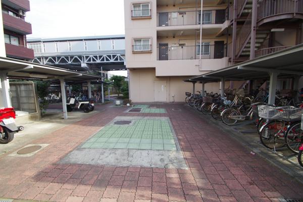 ステーションプラザ立会川 駐車場