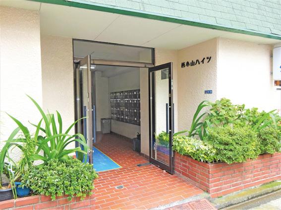 西小山ハイツ エントランス