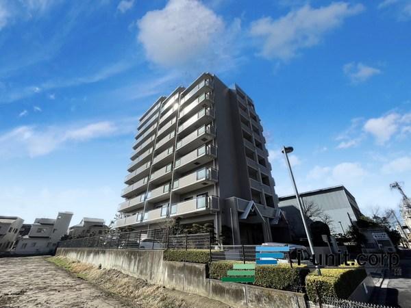 新規大規模リノベーションの綺麗なお部屋です。