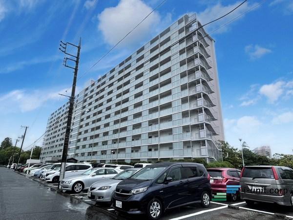 JR総武線「津田沼駅」より徒歩１2分です。