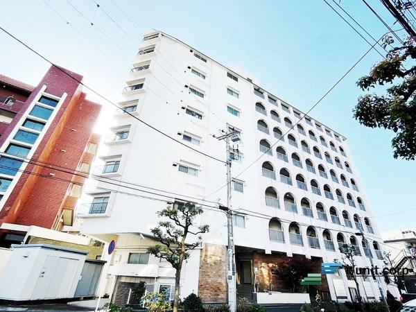 津田沼駅徒歩5分で通勤・通学に便利です。