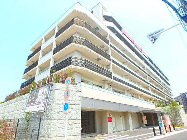 前原駅徒歩11分で通勤・通学に便利です。