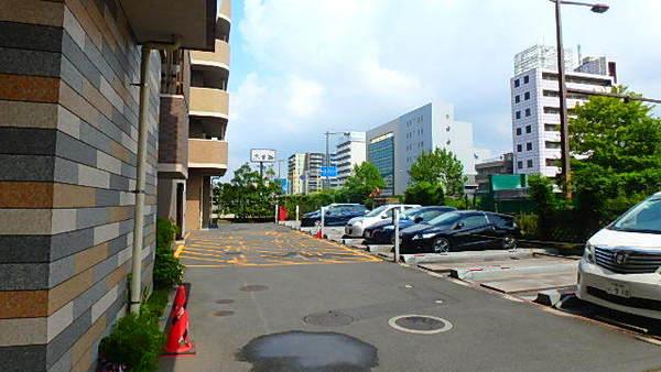 ダイアパレスパレッティア 駐車場
