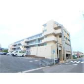 JR総武線「下総中山」駅徒歩11分です。