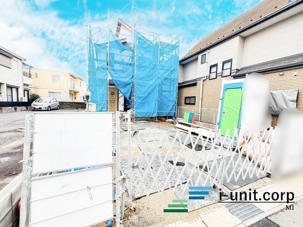 採光重視の吹き抜けあり