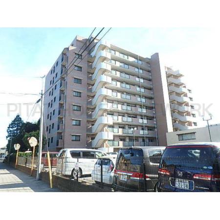 10階建てマンション外観です。