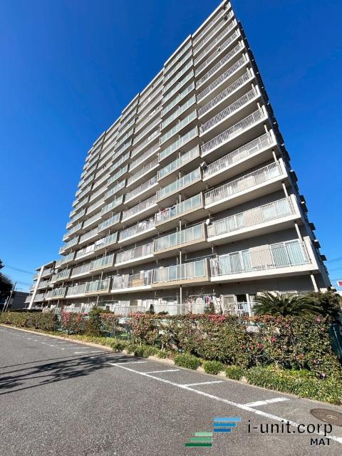 南西向きにつき日当たり良好。