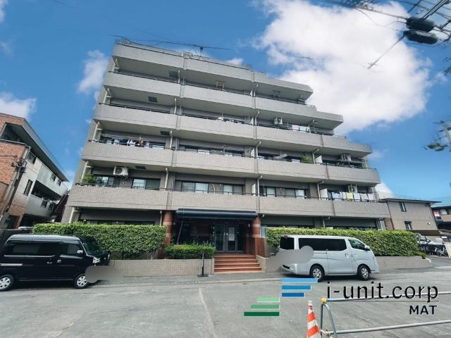 南東向きバルコニーで日当たり良好です。