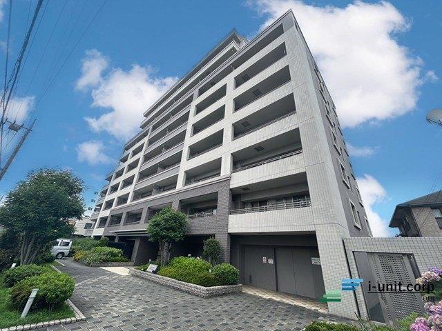 総戸数121戸の大規模マンションです。