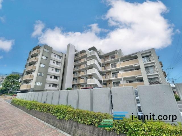 新京成電鉄「前原」駅徒歩1分です。