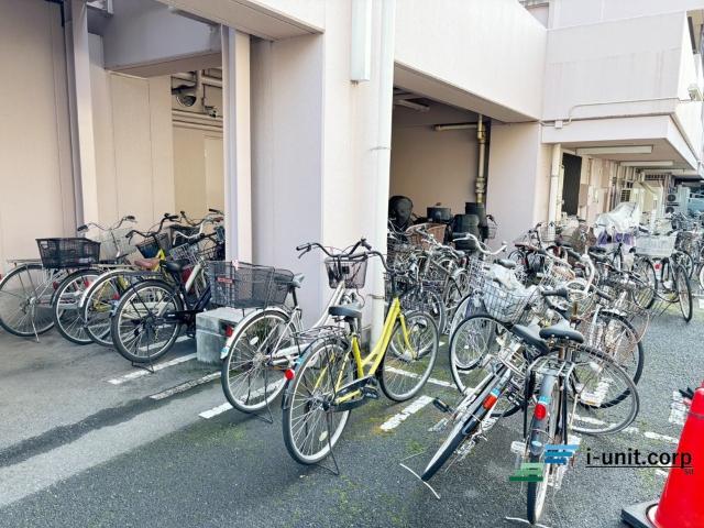 南東側バルコニーなので日当たり良好ですね。