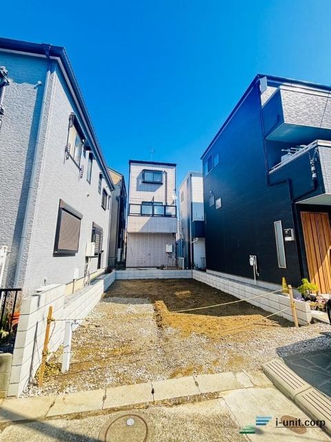 温もりを感じさせる外観です。