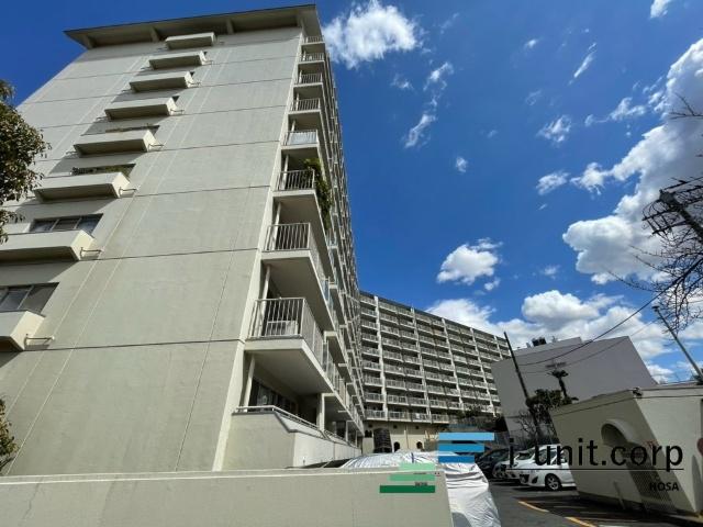 常磐線｢松戸｣駅徒歩8分です。