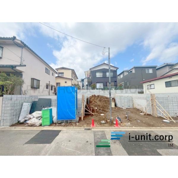 駅徒歩9分です。
