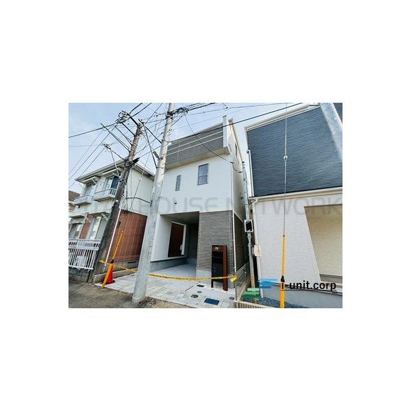 本物件は閑静な住宅街に位置しています。落ち着いた生活ができそうですね。