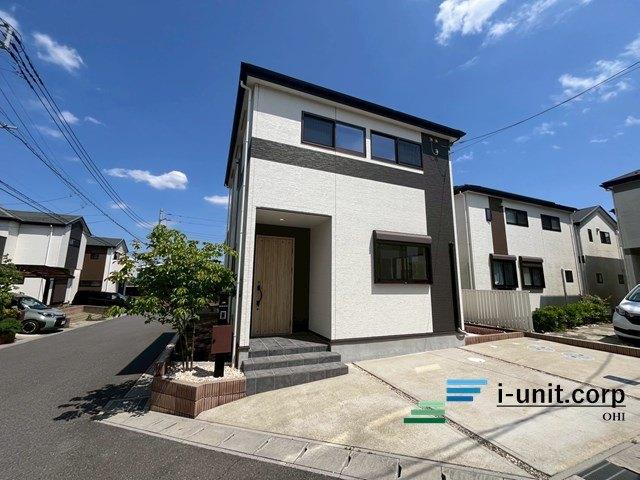 小学校・スーパー徒歩5分！