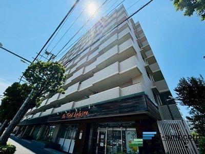 スーパーまで徒歩圏内です。徒歩圏内にスーパーがあると毎日のお買いものもラクラクですね。