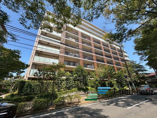 前原駅まで徒歩5分のマンションです。