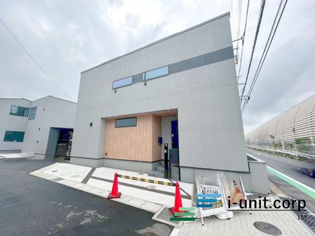 1棟ごとにコンセプトの異なるデザイナーズ分譲住宅です。