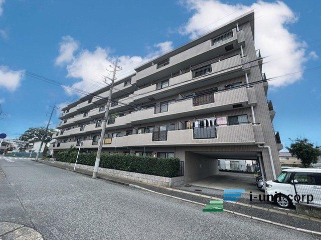 周辺環境が充実していて生活しやすいです。