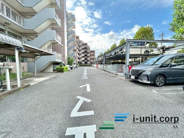 敷地内駐車場完備！
