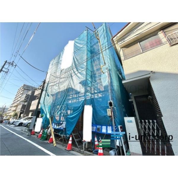 JR総武線『小岩』駅徒歩12分です。