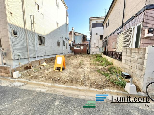 バス停まで徒歩1分です。