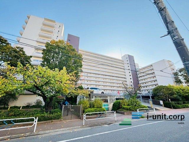 今日も、明日も、この街で、きっと誰かが幸せになる物語が描かれていくはずです。