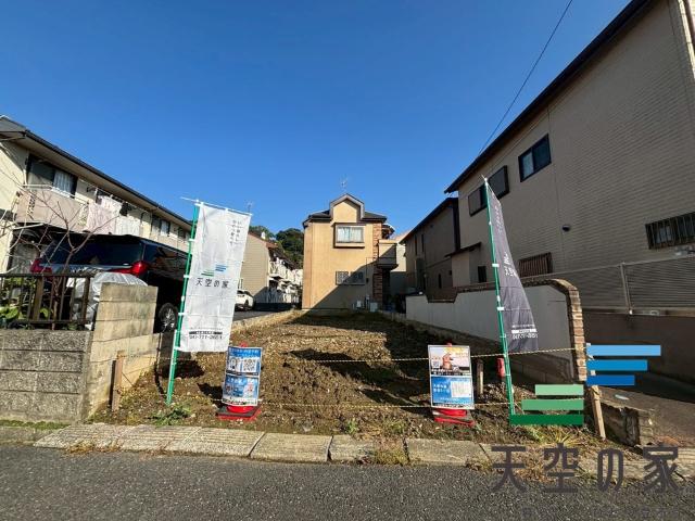 総武線「本八幡駅」 … バス26分(バス停「曽谷」停歩 15分) 、自転車11分