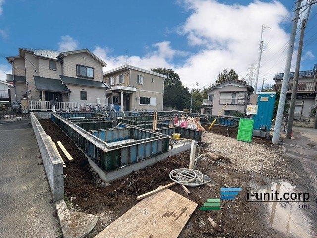 小学校も徒歩圏内なのでお子様も安心です。