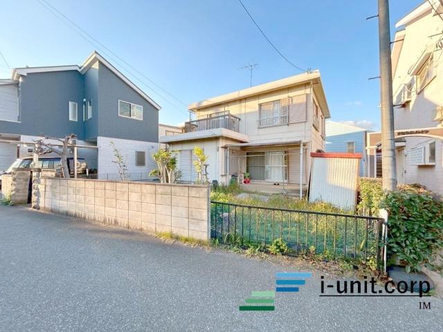 南向き道路で日当たり良好です。