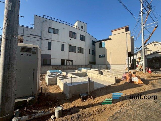 京成本線「鬼越駅」徒歩2分の好立地です。