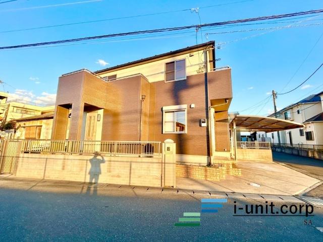 角地で日当たり良好です。