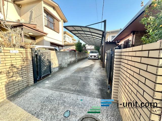 JR総武線『幕張本郷』駅徒歩19分です。