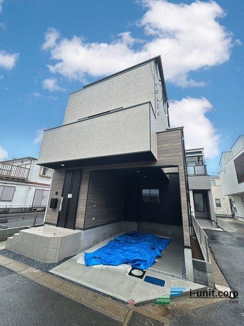 JR総武線「船橋」駅徒歩13分の好立地です。