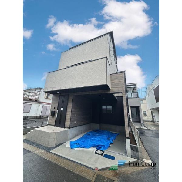 JR総武線「船橋」駅徒歩13分の好立地です。