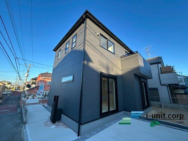 東武野田線「新鎌ケ谷」駅g徒歩13分の好立地です。