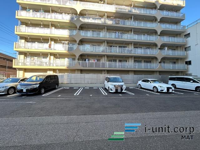 広々とした駐車場です。