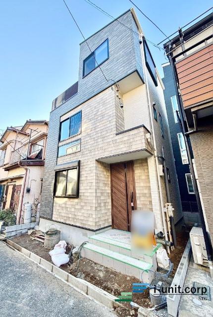 最寄り駅は人気の浦安駅！