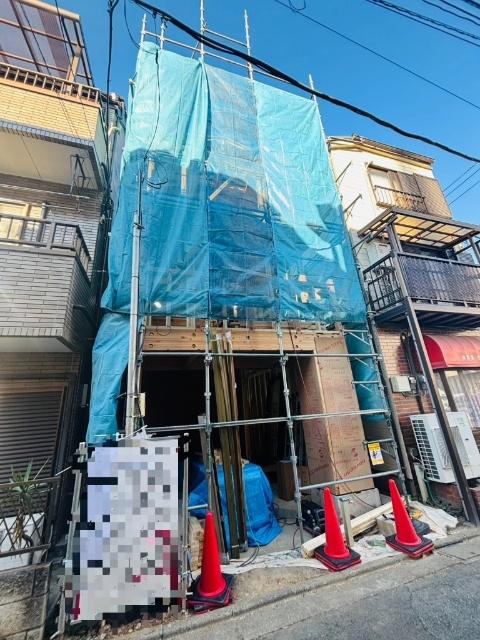 今日も、明日も、この街で、きっと誰かが幸せになる物語が描かれているはずです。