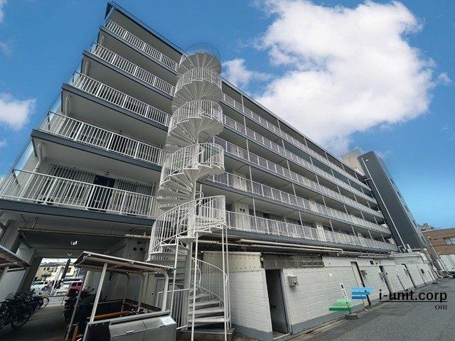 周辺環境が充実していて生活しやすいです。