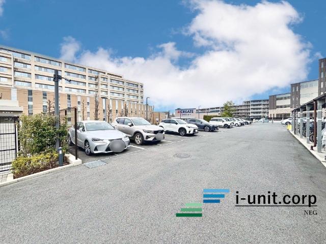 デュオセーヌ船橋高根台 駐車場