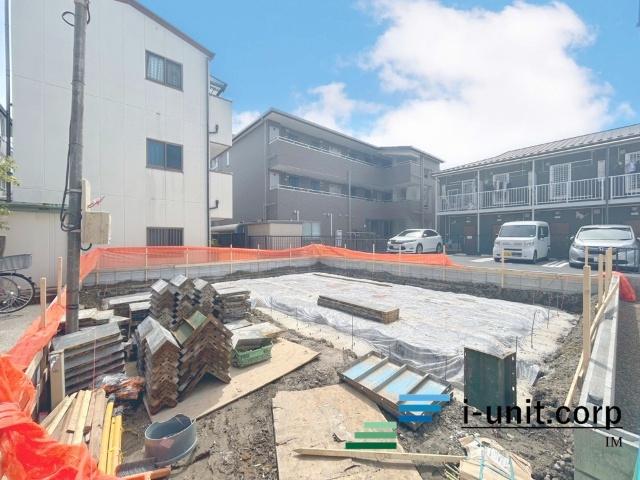 2階建てLDK23帖です。