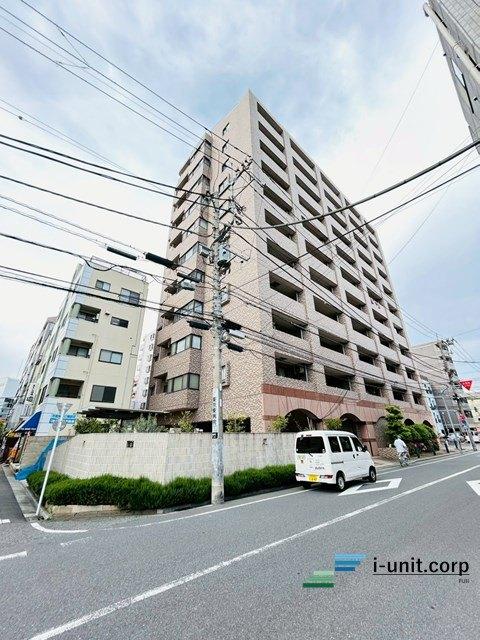 都営新宿線「篠崎」駅徒歩2分です。