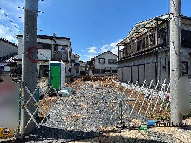 常磐緩行線「馬橋駅」徒歩15分の好立地です。